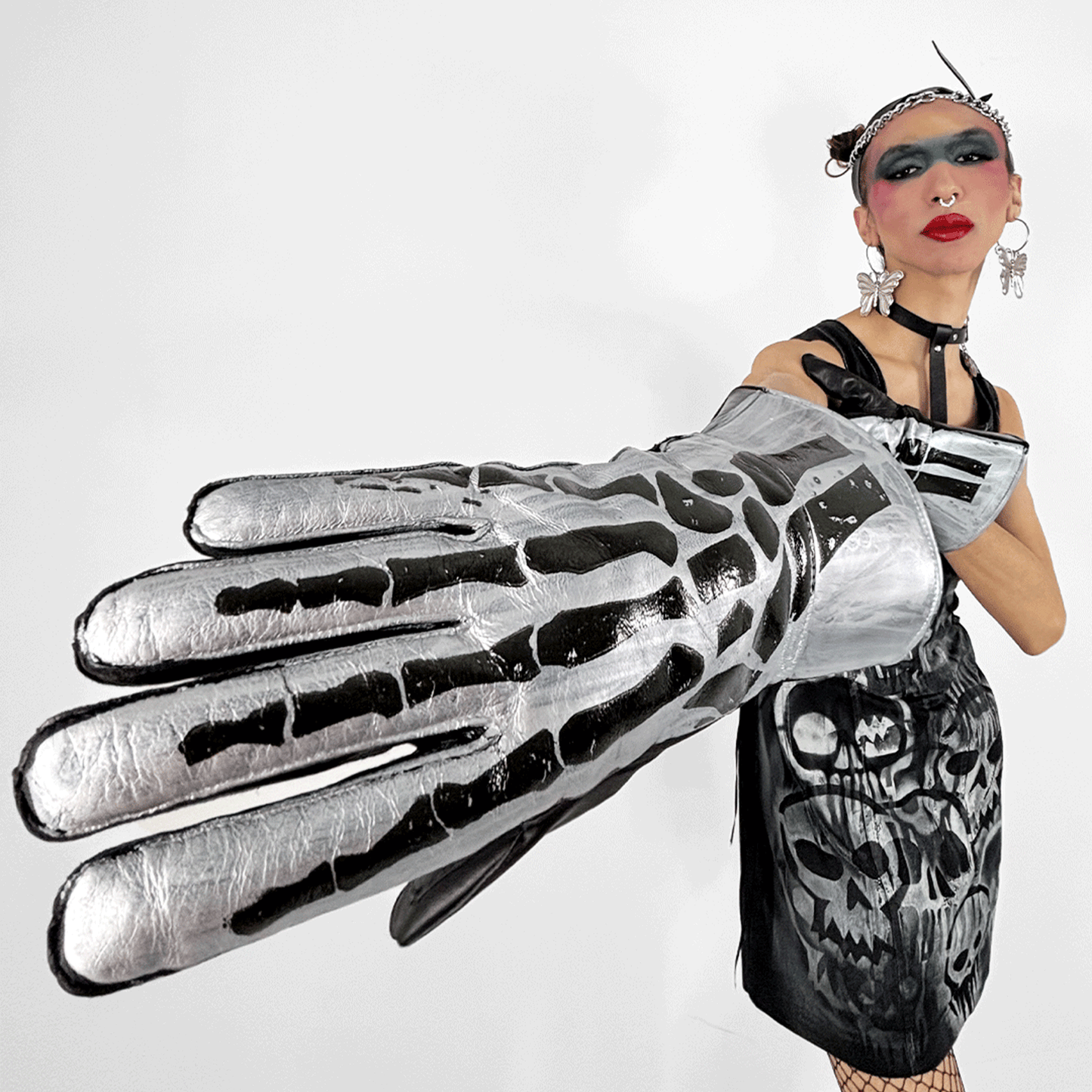 Silver Skeleton Gloves